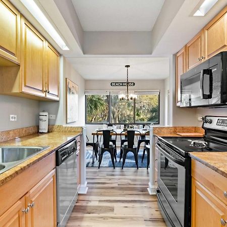 Coastal Oasis With Pool - Walk To Coligny Beach Park Hilton Head Island Esterno foto