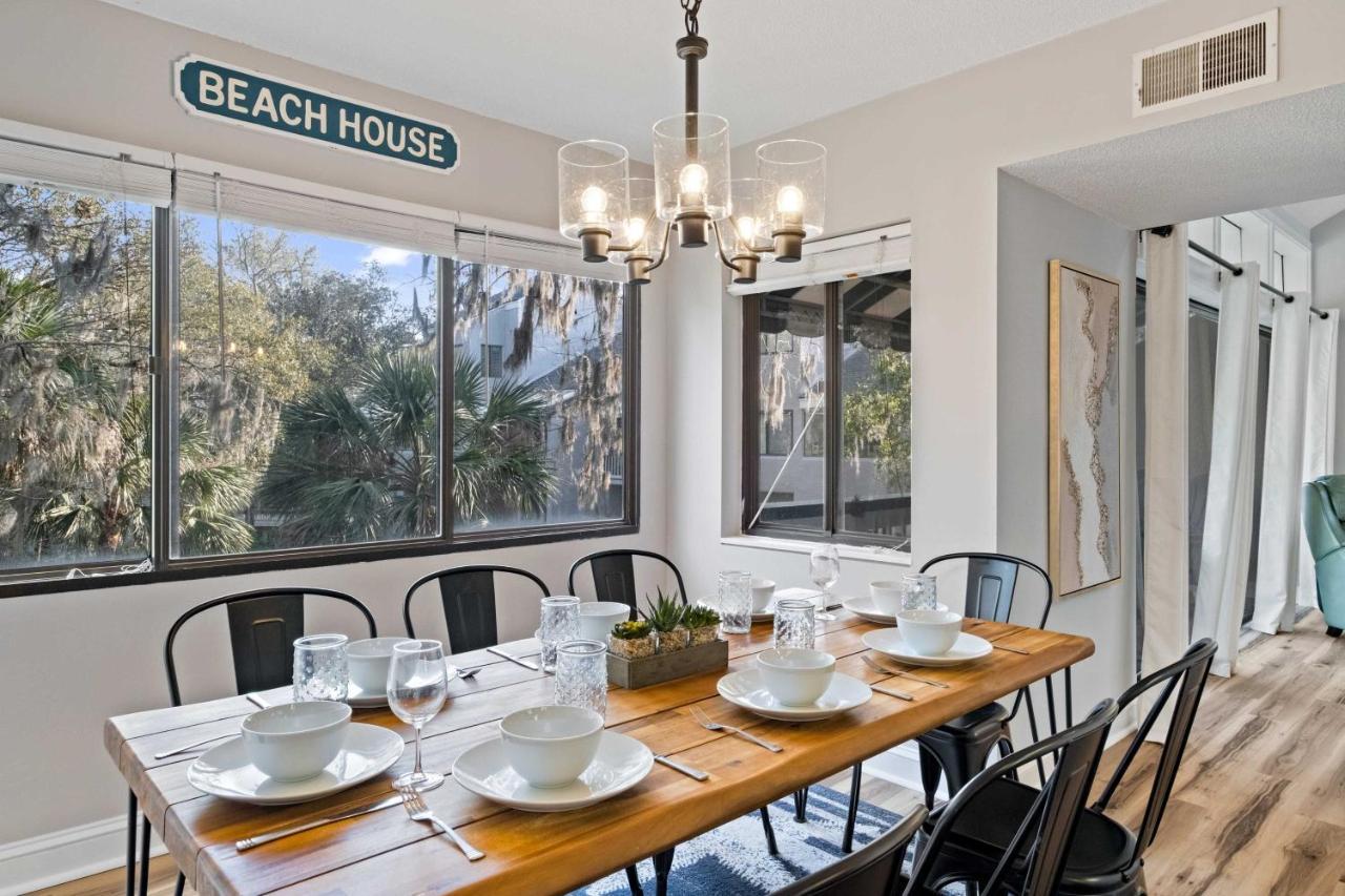 Coastal Oasis With Pool - Walk To Coligny Beach Park Hilton Head Island Esterno foto