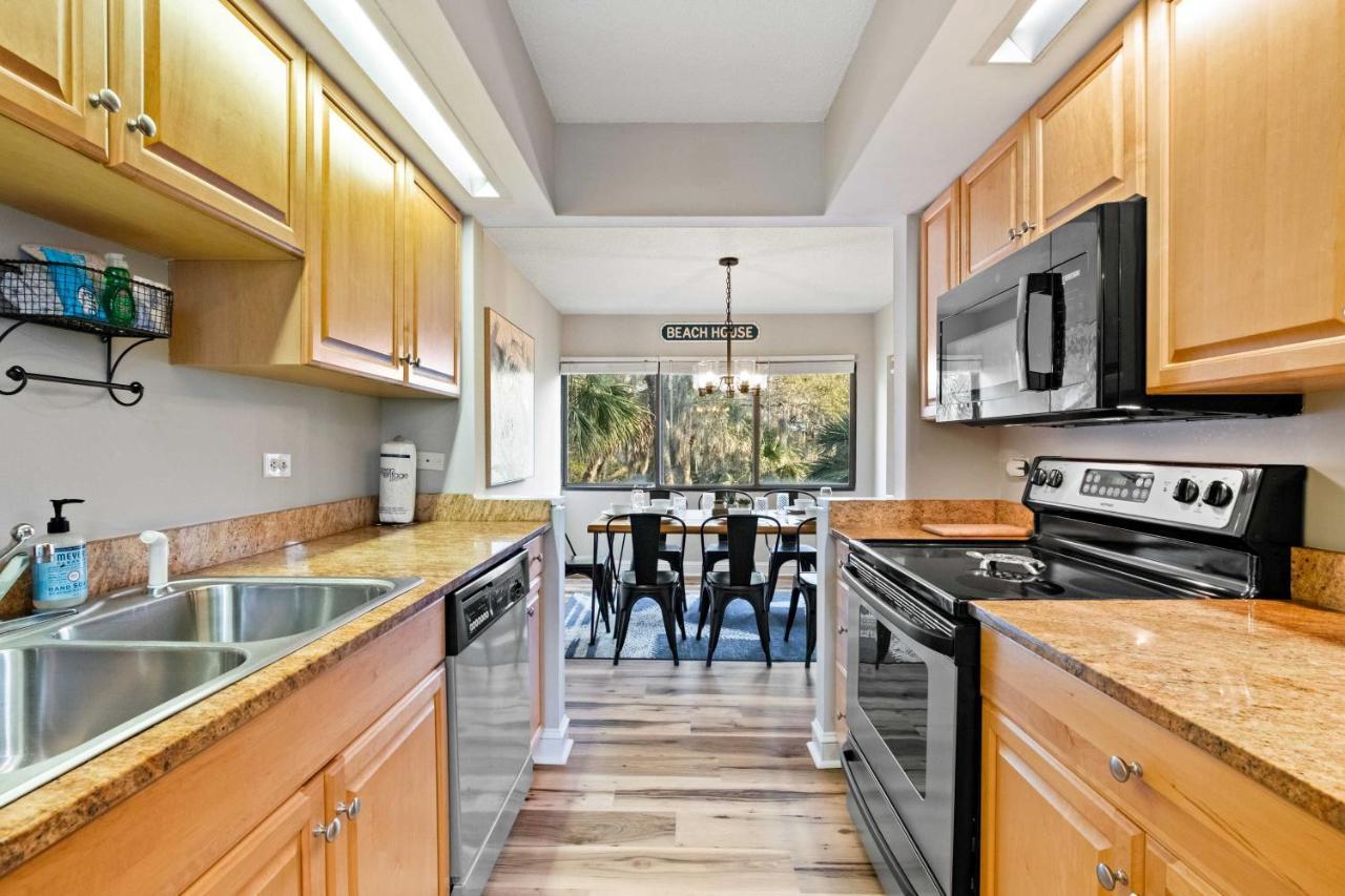 Coastal Oasis With Pool - Walk To Coligny Beach Park Hilton Head Island Esterno foto